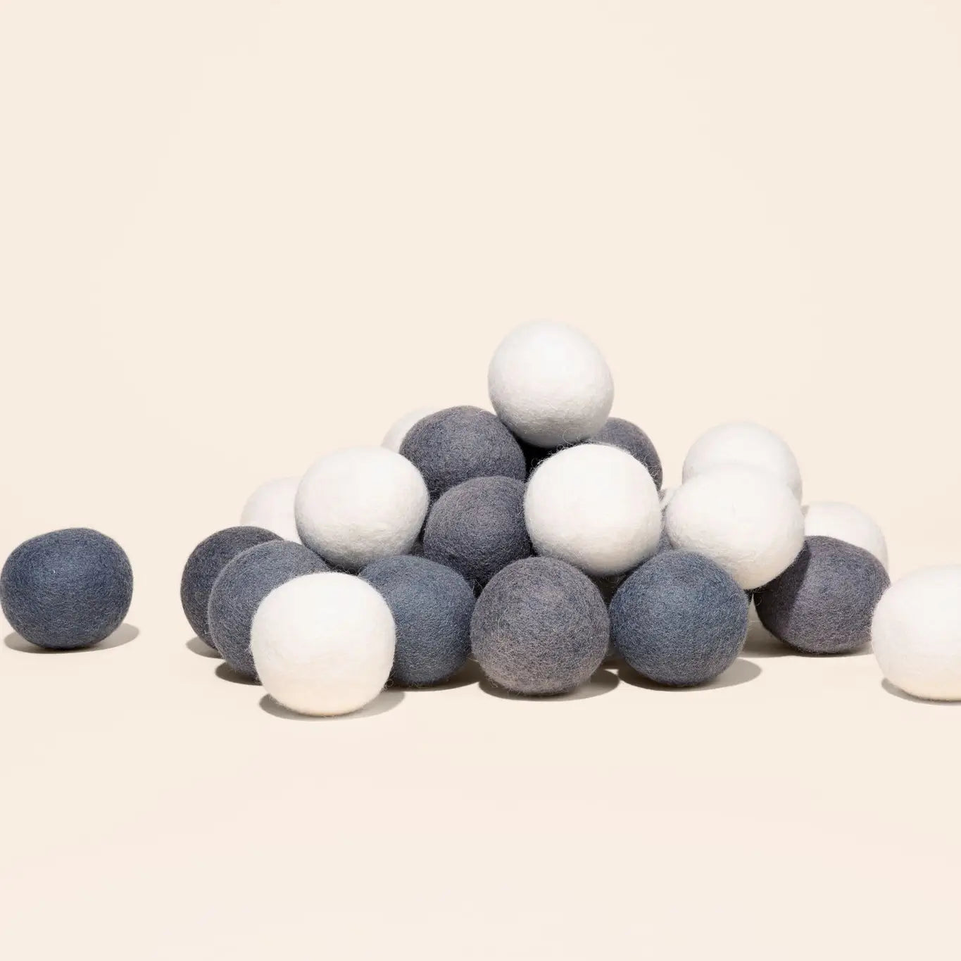 Set of 6 Organic Wool Dryer Balls
